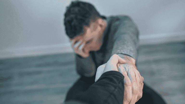 how to help someone with depression